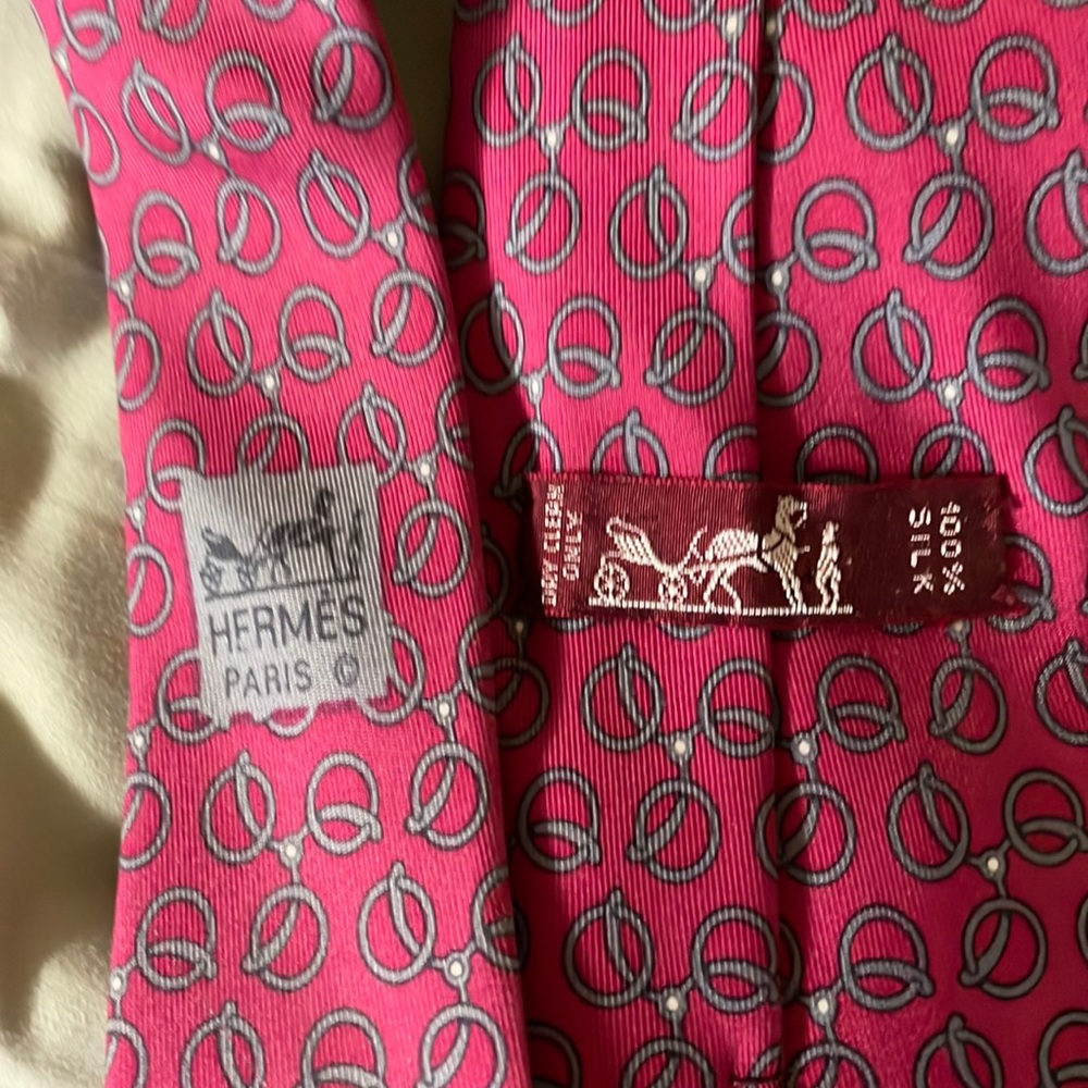 Hermes 100% silk tie, like new condition